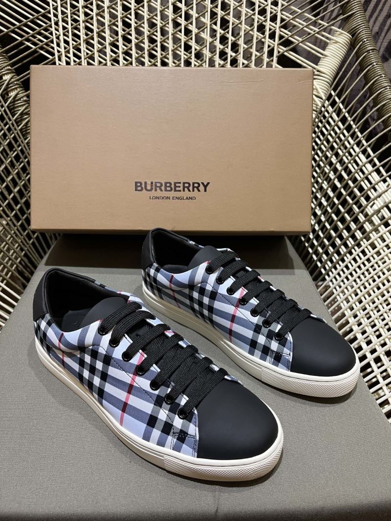 Burberry Low Shoes